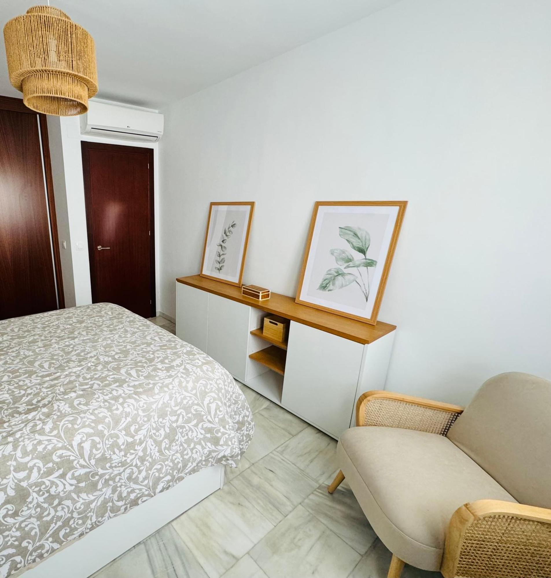 Behappy Salitre - Con Aparcamiento Apartment Malaga Exterior photo